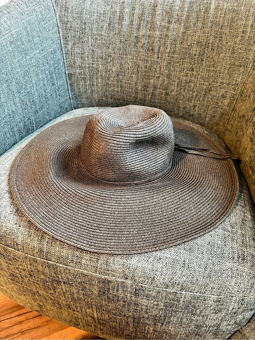 Toucan Collection Wide Brim Sun Hat in Brown Like New